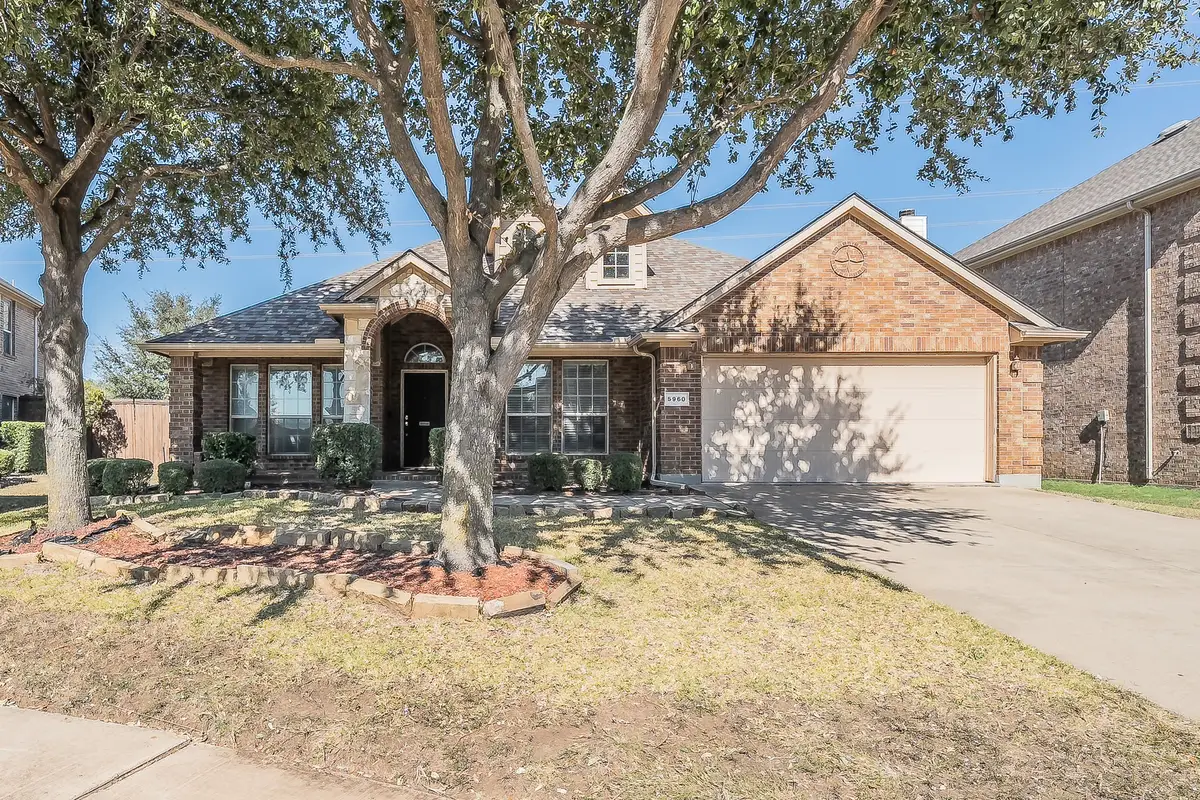 5960 Summerwood Drive, Grand Prairie, TX 75052 - Image #1