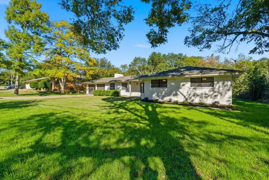 208 W Park Avenue, Weatherford, TX 76086 - Image #2