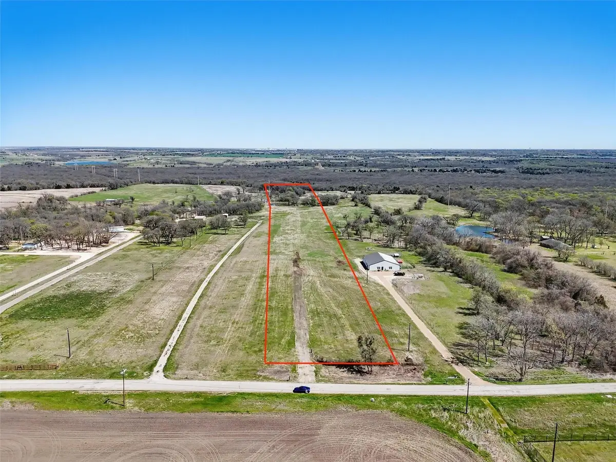 254 Cooke Road N, Ennis, TX 75119 - Image #1