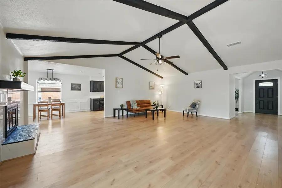 824 Sandpiper Drive, Denton, TX 76205 - Image #3