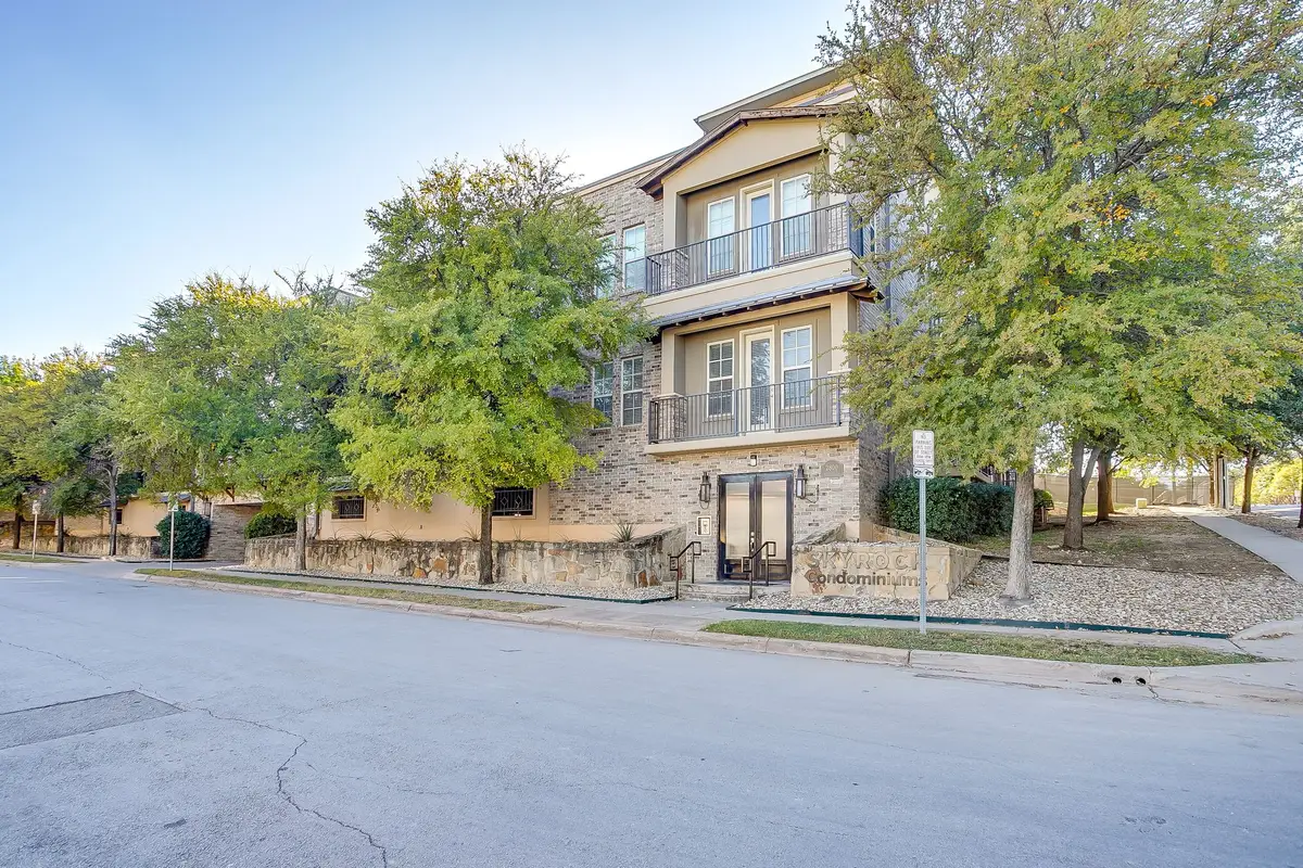 2800 Sandage Avenue #105, Fort Worth, TX 76109 - Image #1