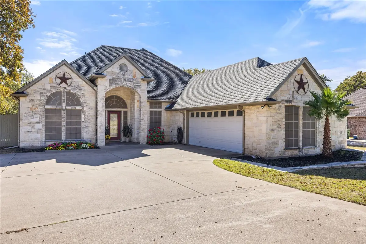 6705 Forest Oaks Court, Granbury, TX 76049 - Image #1