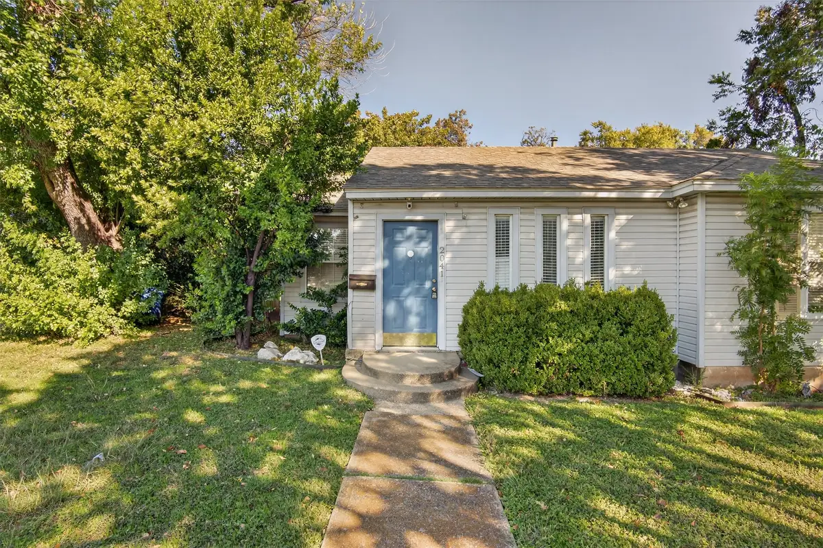 2041 W Colorado Boulevard, Dallas, TX 75208 - Image #1