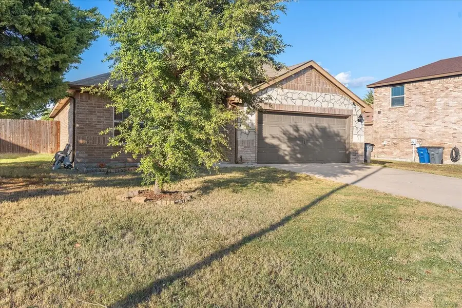 1563 Reynolds Street, Lancaster, TX 75134 - Image #2