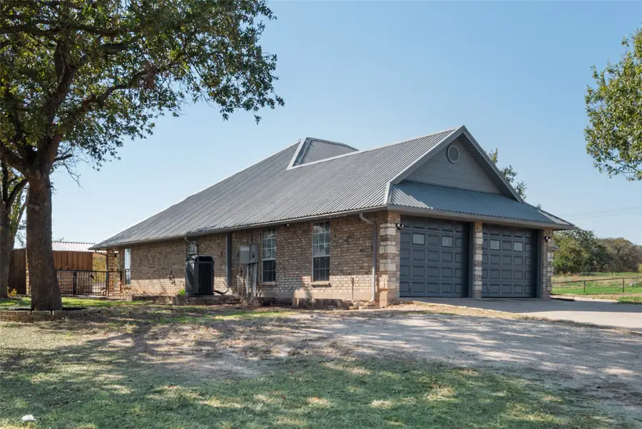 118 Private Road 3414, Bridgeport, TX 76426 - Image #3