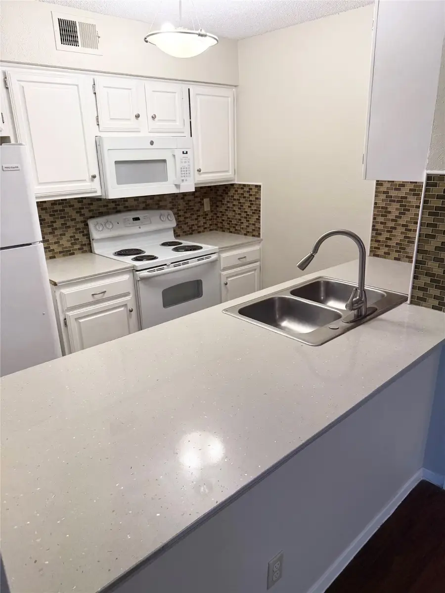 11450 Audelia Road #304, Dallas, TX 75243 - Image #2