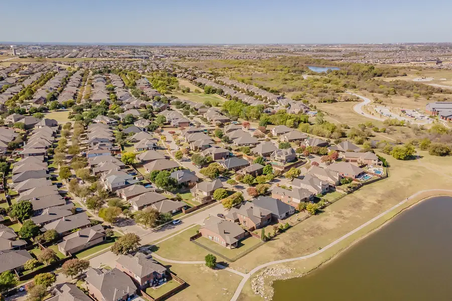 8100 Laurel Oak Drive, Fort Worth, TX 76131 - Image #3