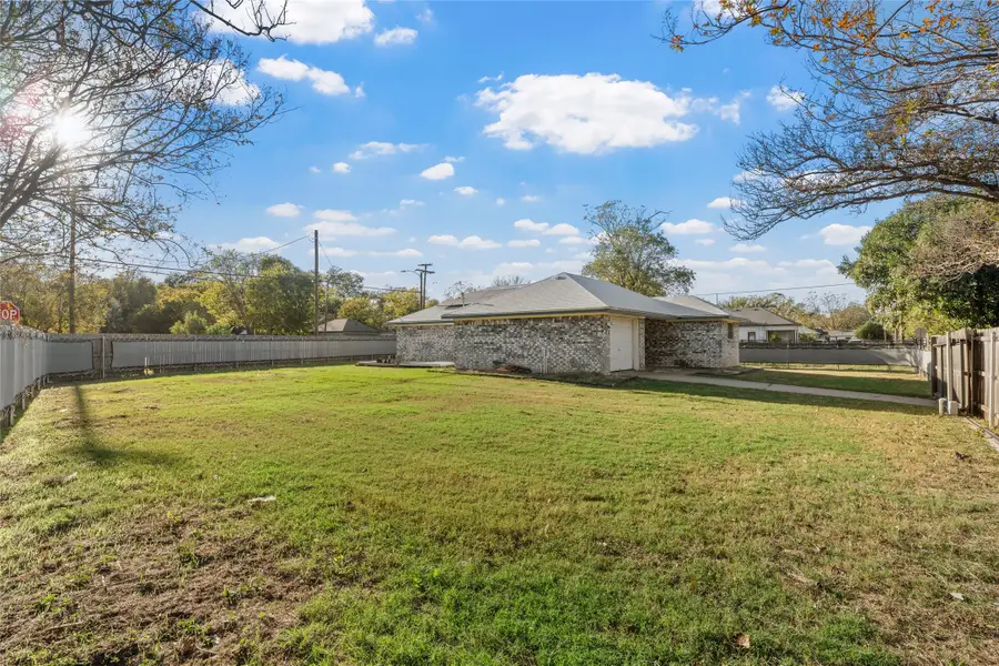 1101 E Walnut Street, Waco, TX 76704 - Image #3