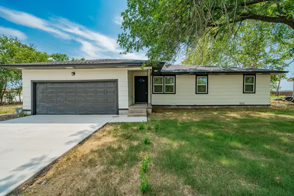 613 Jefferson Avenue, Princeton, TX 75407