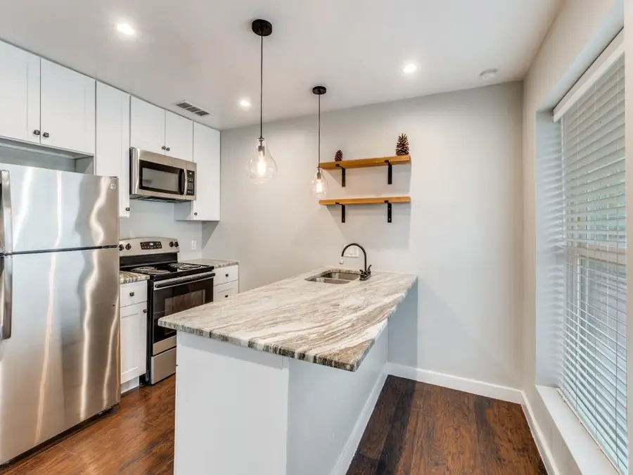 723 Glendale Street, Dallas, TX 75214 - Image #3