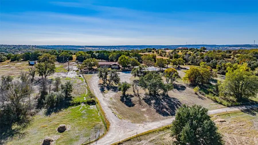 425 Private Road 816, Stephenville, TX 76401 - Image #2