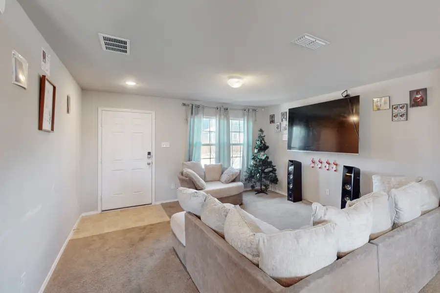 7812 Schooner Drive, Fort Worth, TX 76179 - Image #2