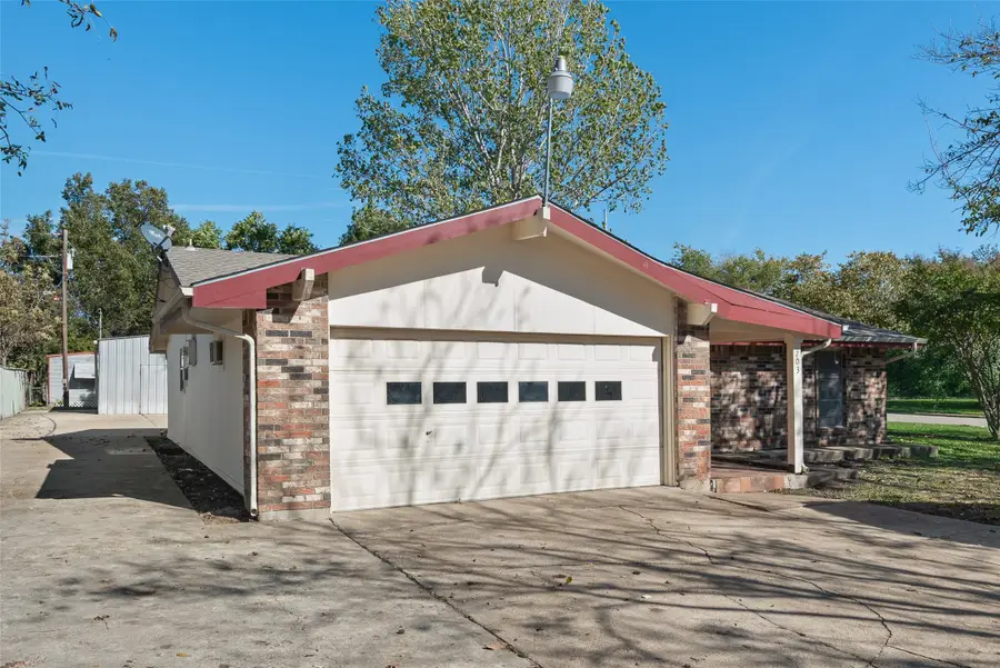 703 Rolling Ridge Lane, Duncanville, TX 75116 - Image #3