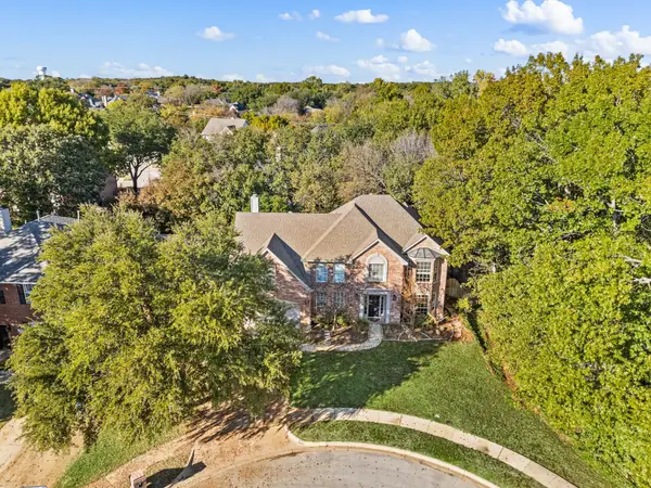 2504 Springhill Drive, Grapevine, TX 76051