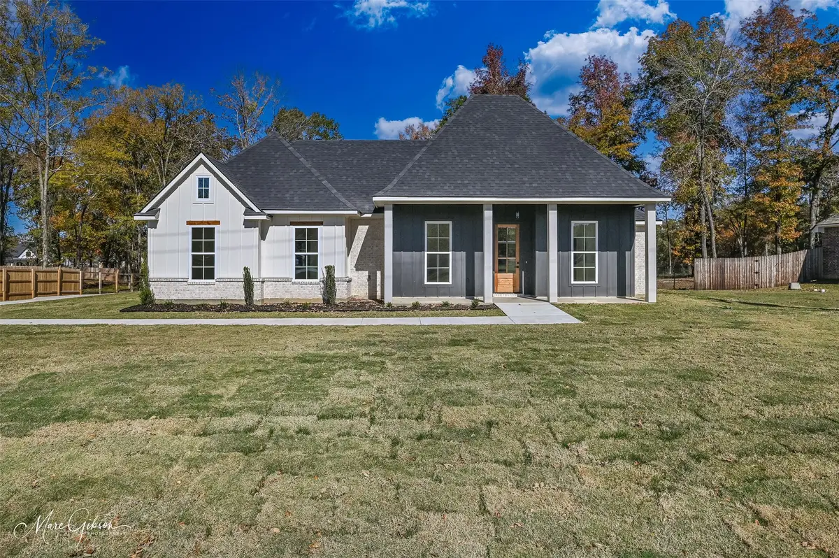 674 Rambin Road, Stonewall, LA 71078 - Image #1