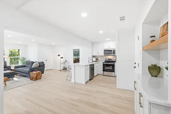 158 Centennial Drive, Lewisville, TX 75067