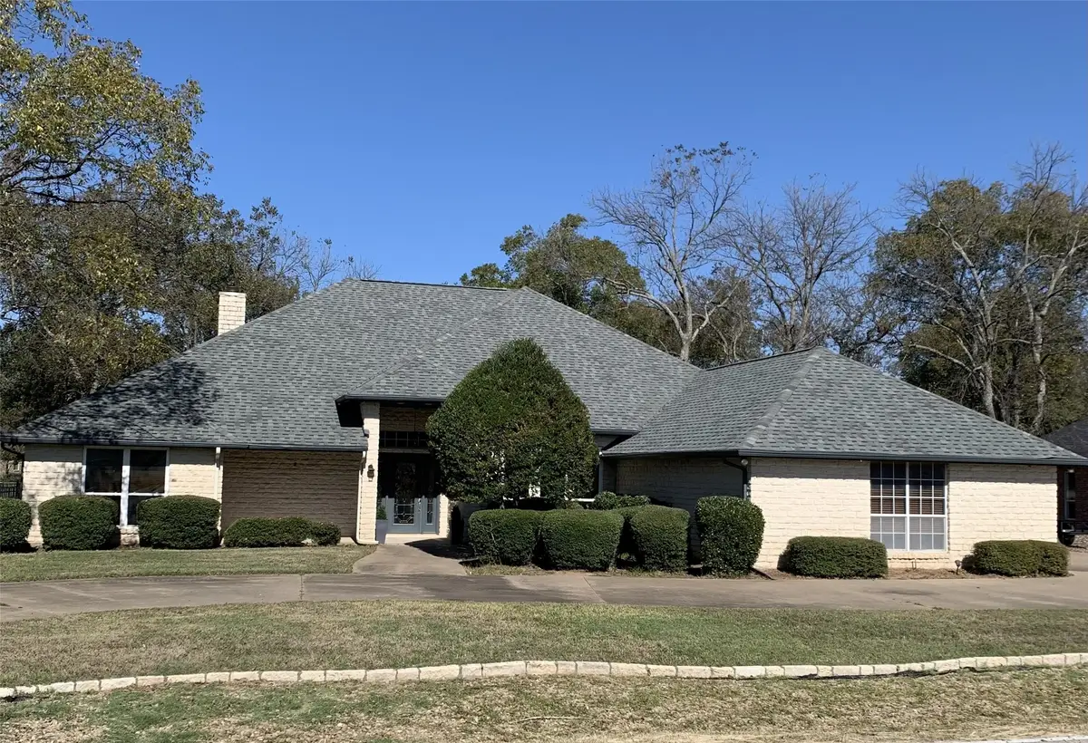 6002 Nutcracker Drive, Granbury, TX 76049 - Image #1