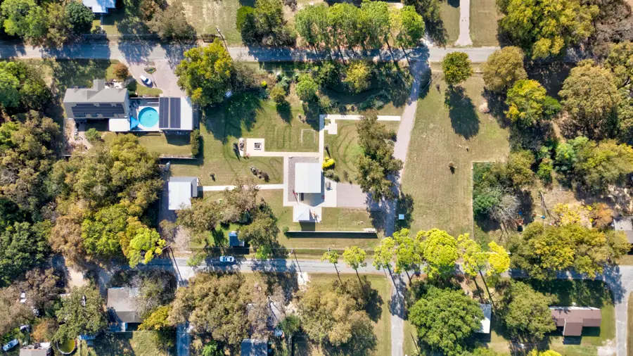 227 Newcastle Drive, Gordonville, TX 76245 - Image #3