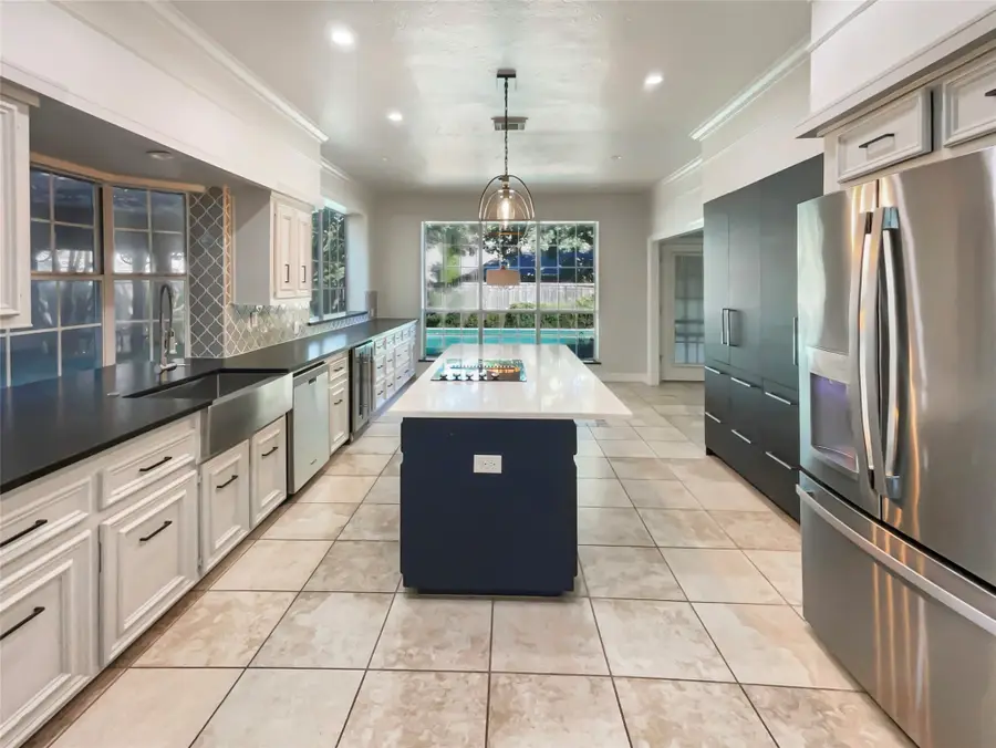 6804 Savannah Lane, Fort Worth, TX 76132 - Image #3