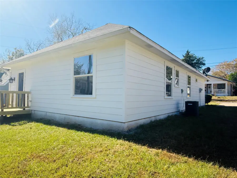 255 SW 7th Street, Paris, TX 75460 - Image #3