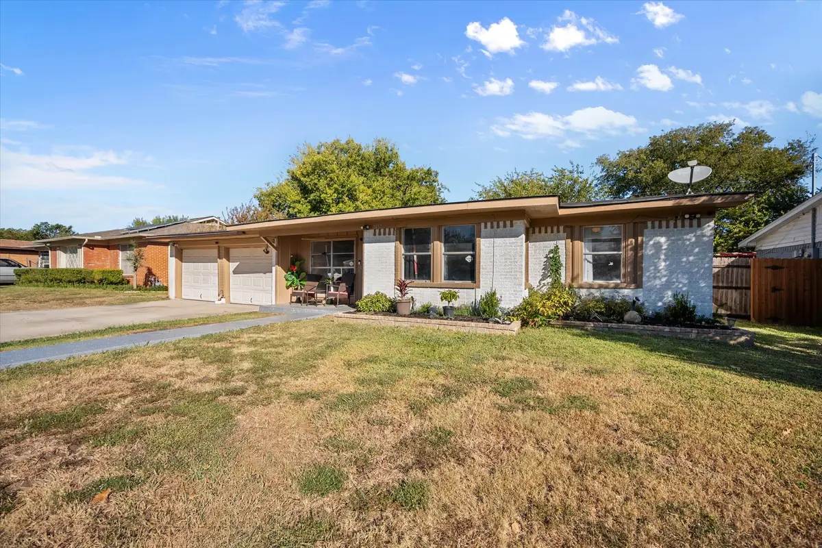 1437 Roma Lane, Fort Worth, TX 76134 - Image #1