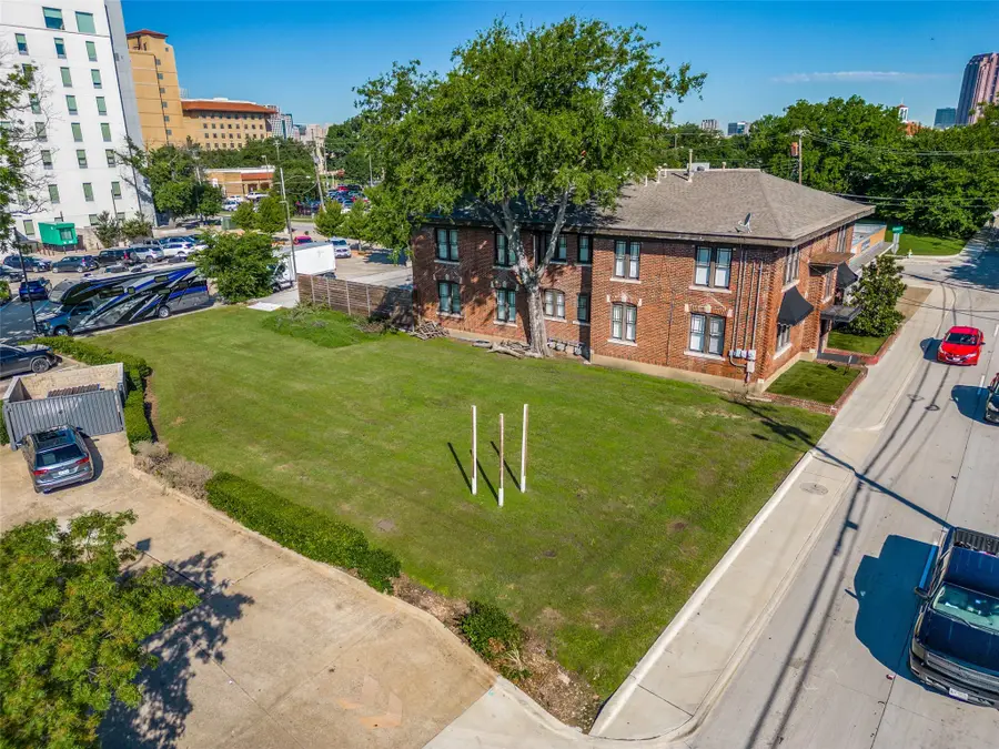 911 N Haskell Avenue, Dallas, TX 75204 - Image #2