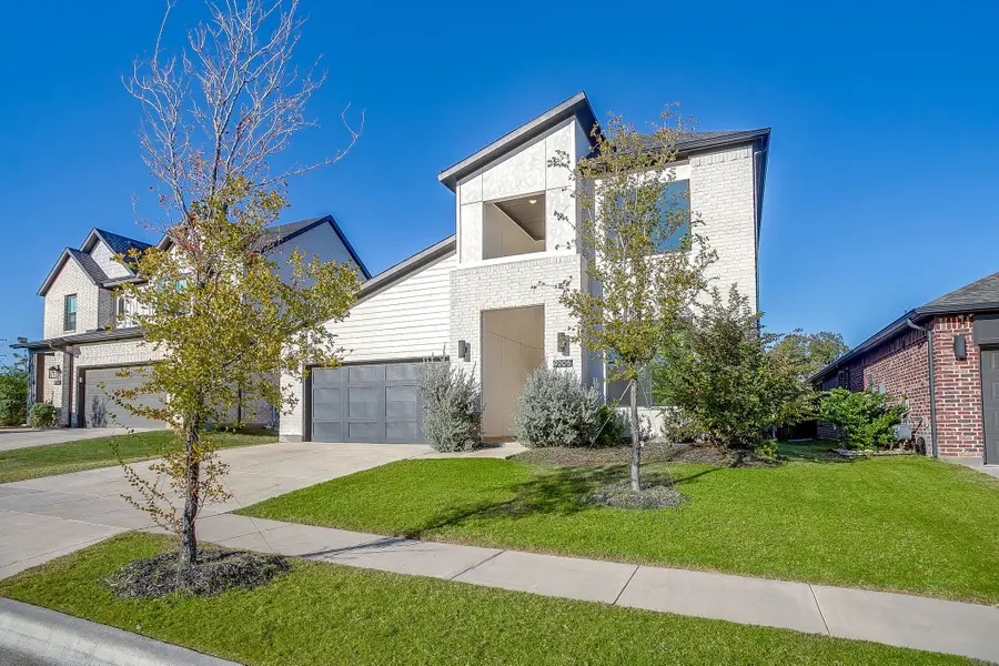 9205 Cooper Court, North Richland Hills, TX 76182 - Image #2