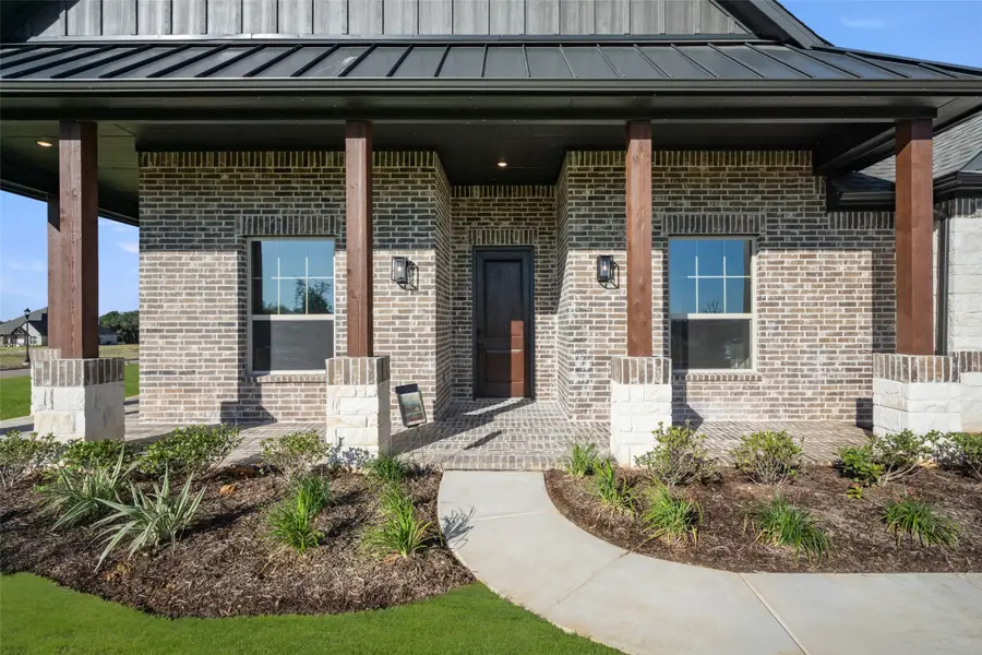 4012 Twin Hills Court, Joshua, TX 76058 - Image #2