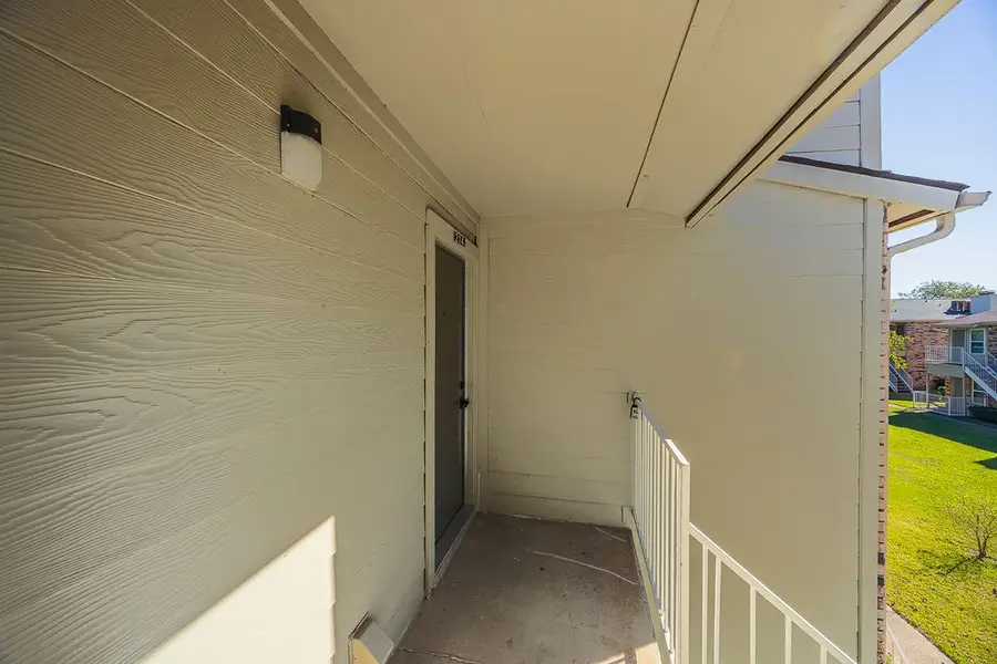 2200 E Trinity Mills Road #214, Carrollton, TX 75006 - Image #3