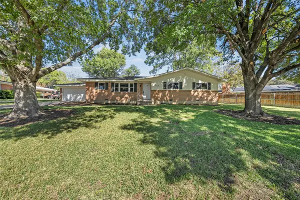 7017 Shady Oaks Drive, Waco, TX 76710