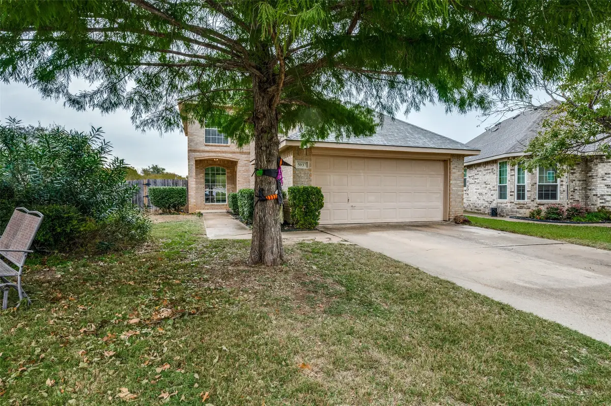 5037 Glenscape Trail, Fort Worth, TX 76137 - Image #1