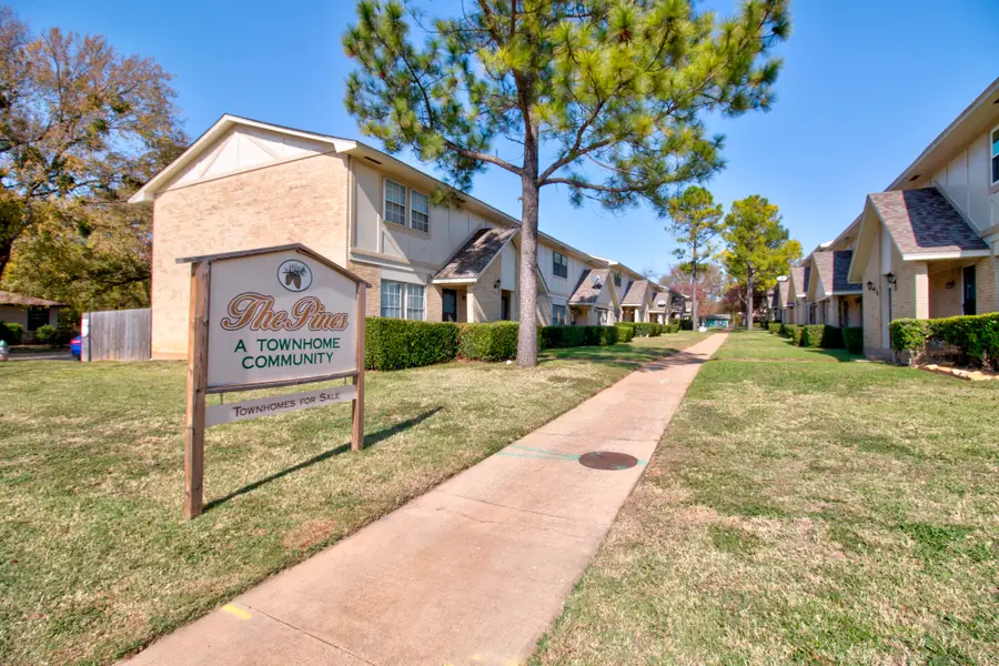 1905 W Morton Street #5, Denison, TX 75020 - Image #2