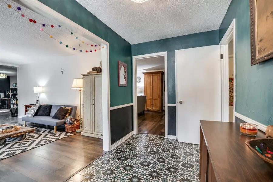 3306 Ridgedale Drive, Garland, TX 75041 - Image #2