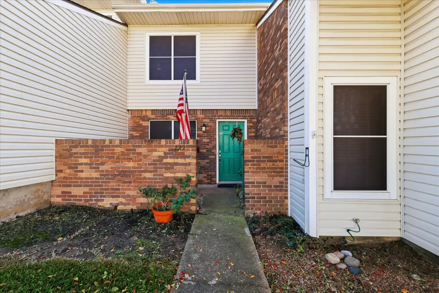 722 Creekwood Court, Lewisville, TX 75067 - Image #3