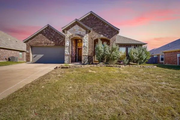 2209 Caroline Drive, Weatherford, TX 76087