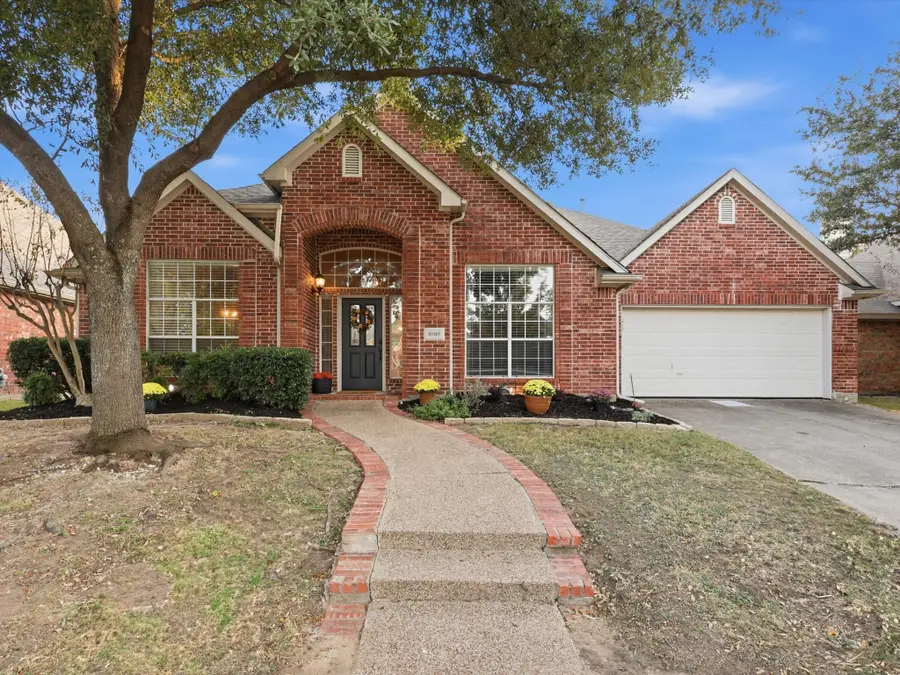 8805 Falcon View Drive, McKinney, TX 75072 - Image #3