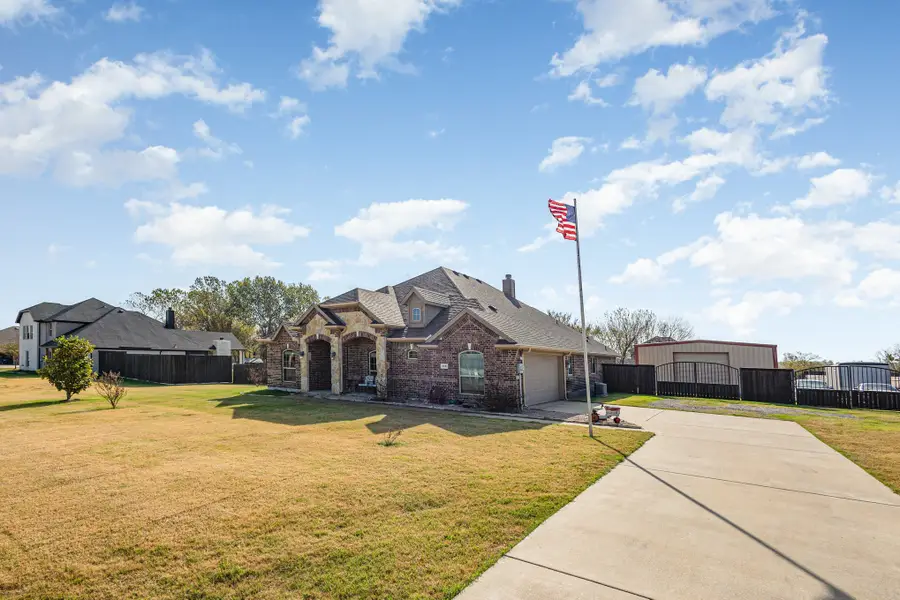 106 Cardiff Lane, Waxahachie, TX 75167 - Image #3