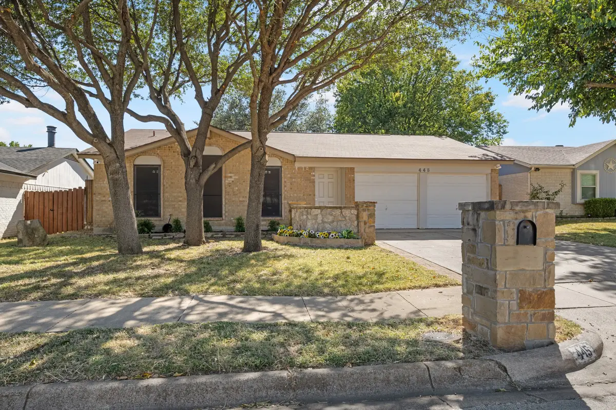 445 Park Center Boulevard, Saginaw, TX 76179 - Image #1
