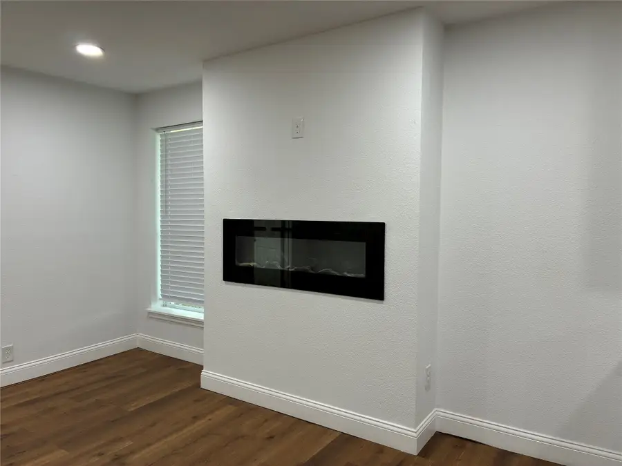 4804 Avenue G, Fort Worth, TX 76105 - Image #3