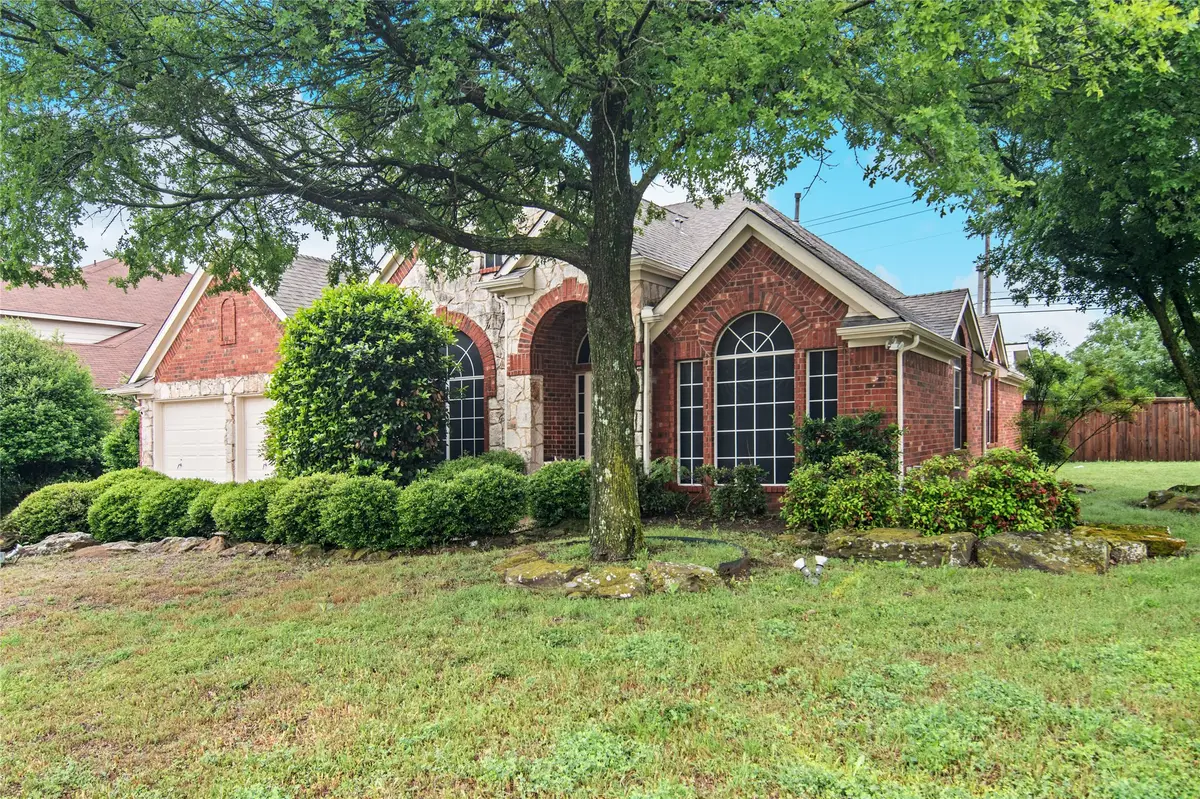 621 Candle Meadow Boulevard, Desoto, TX 75115 - Image #1