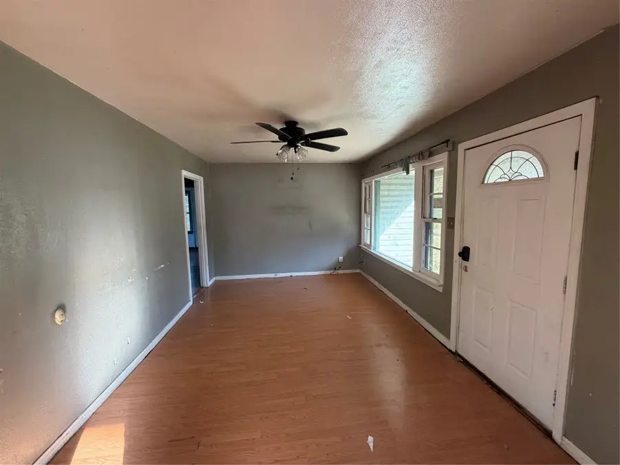 318 N Dale Avenue, Stephenville, TX 76401 - Image #3