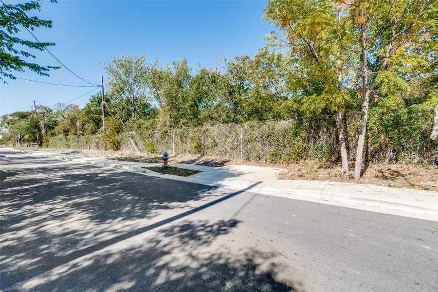 TBD Highview Street, Cockrell Hill, TX 75211 - Image #2