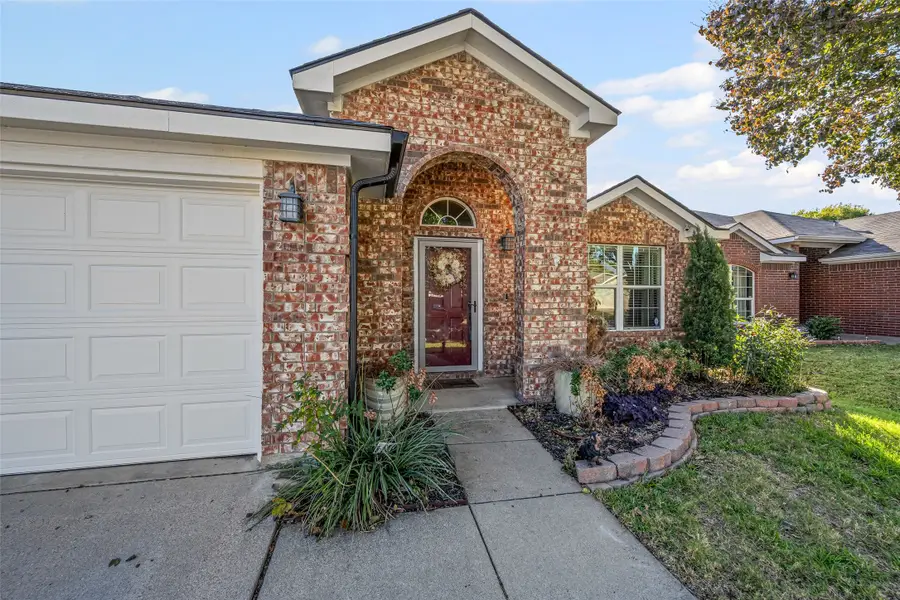 1436 Broken Spoke Court, Fort Worth, TX 76131 - Image #2