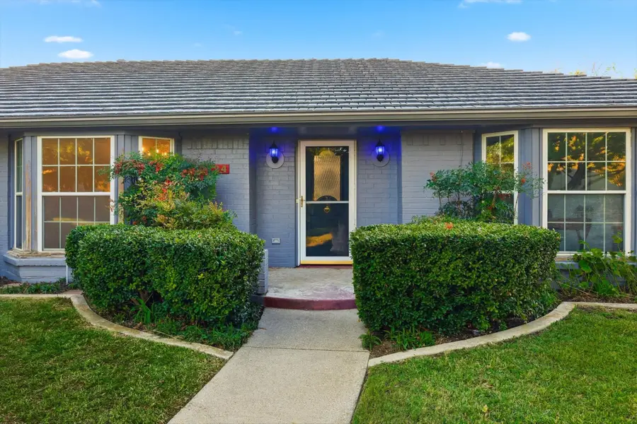 4124 Twilight Drive S, Benbrook, TX 76116 - Image #2