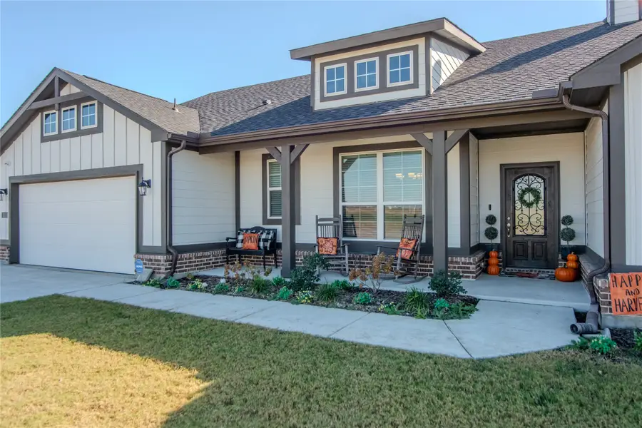 161 Stone Canyon, Rhome, TX 76078 - Image #2