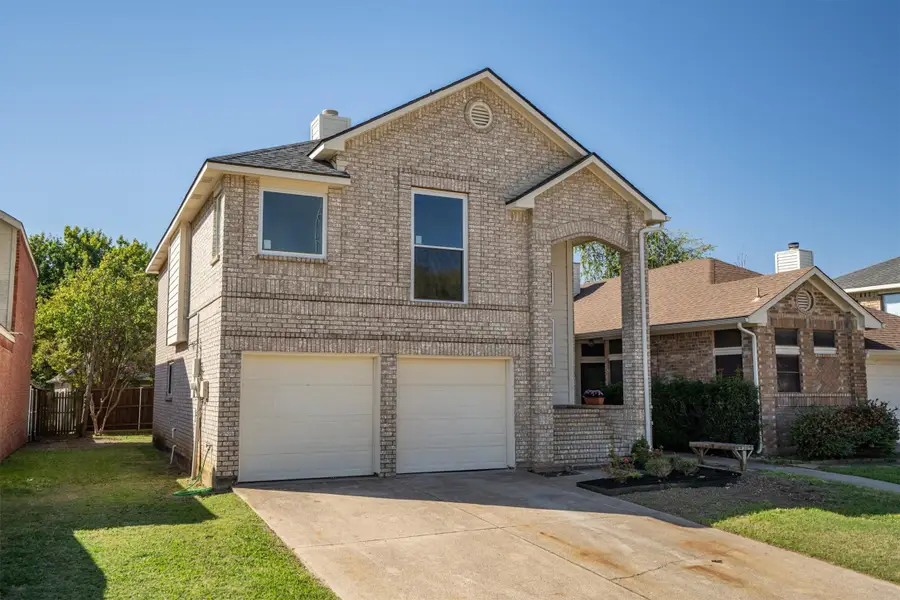 1390 Mimosa Lane, Lewisville, TX 75077 - Image #2