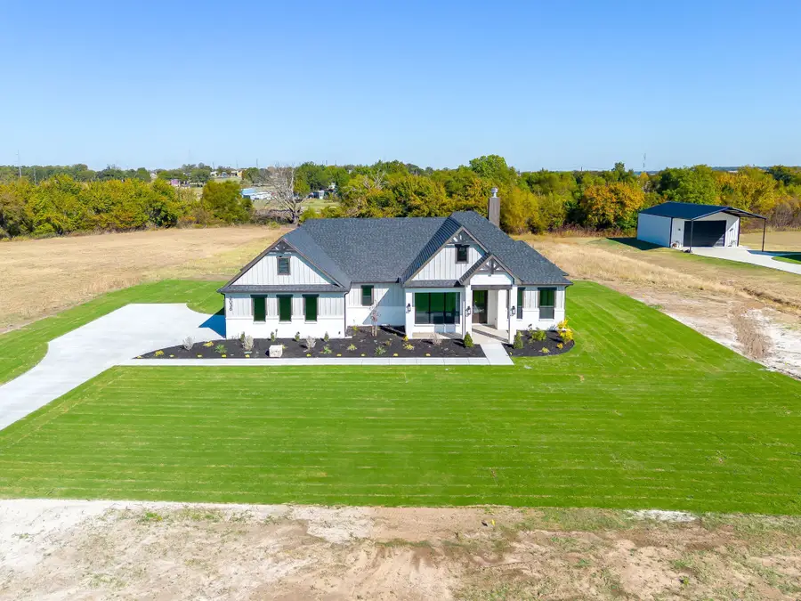 2036 Carrie Court, Weatherford, TX 76088 - Image #3