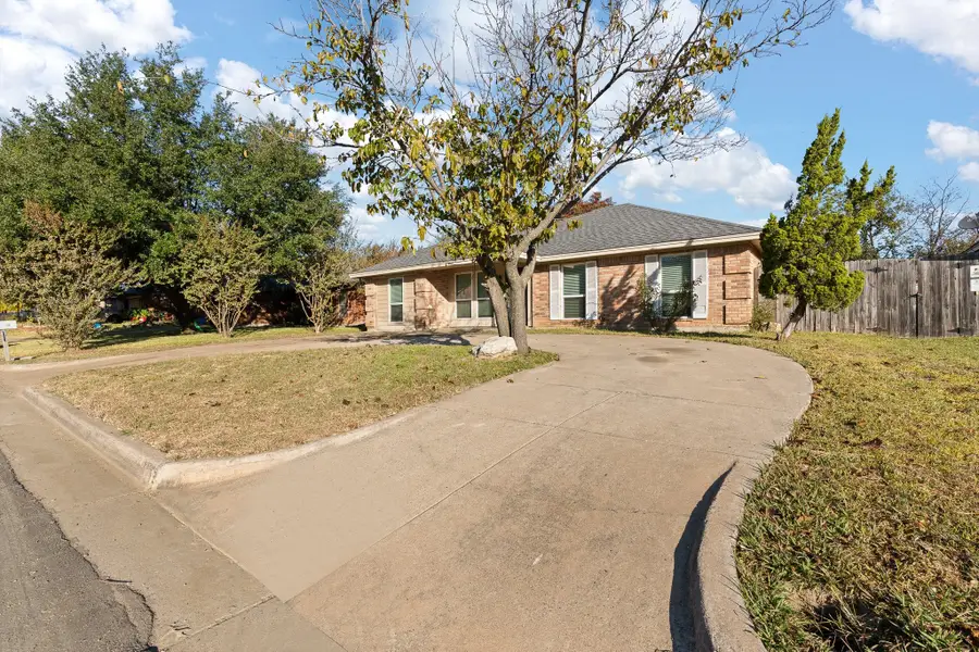 119 Liesa Street, Alvarado, TX 76009 - Image #3