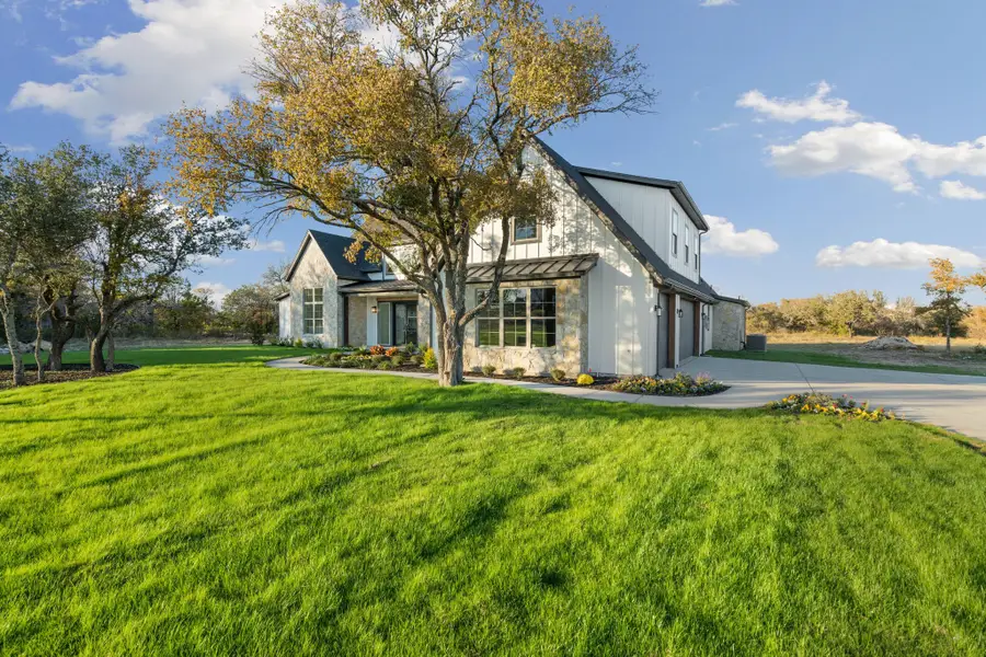 559 Aermotor Loop, Weatherford, TX 76085 - Image #2