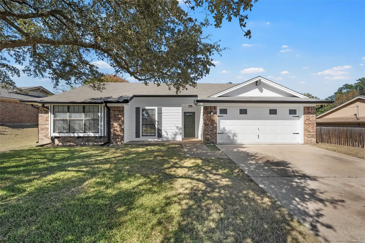 612 Angel Fire Drive, Hewitt, TX 76643 - #1